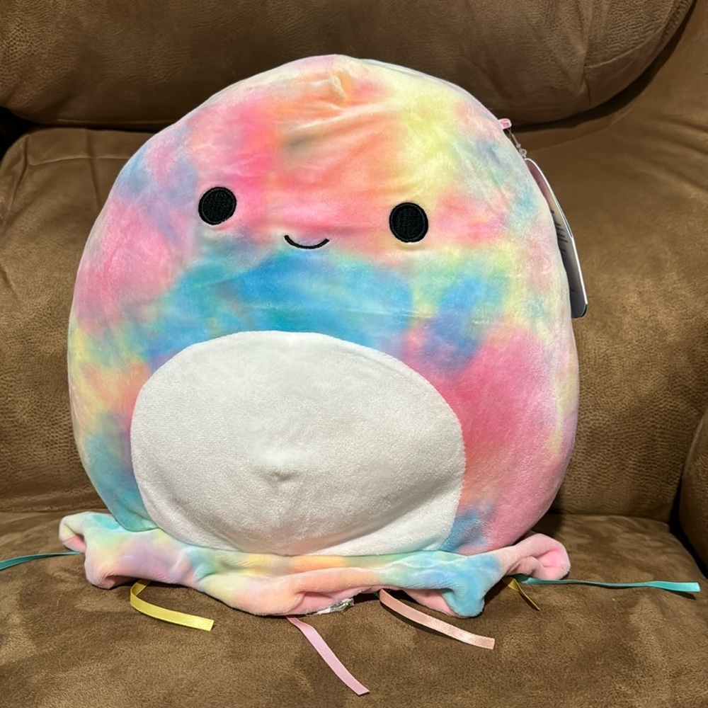 Janet 11 inch Squishmallows